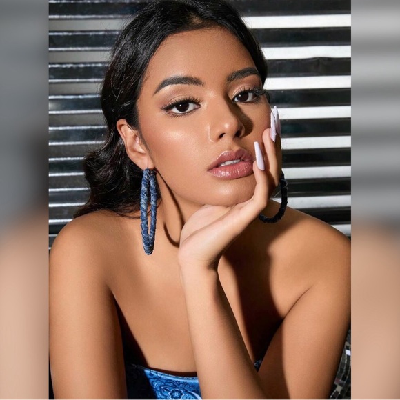 Bold Denim Hoop Earrings Light Wash Blue 3.5” Drop - Picture 6 of 8